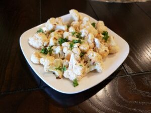 Read more about the article Roasted Salt & Vinegar Cauliflower “Chips”