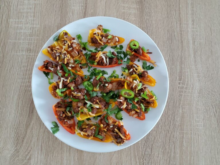 Read more about the article Mini Bell Pepper Nachos